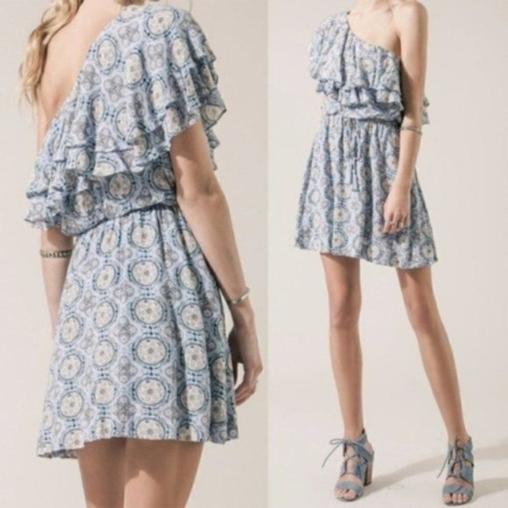 MOON RIVER Floral One-Shoulder Dress 